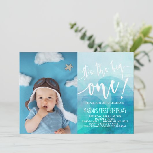 Het is de Big One Wave First Birthday uitnodiging (Staand voorkant)