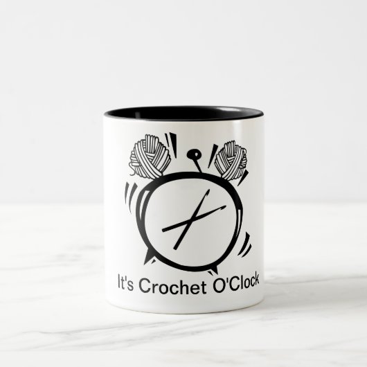 Het is de Crochet O'Clock Standard Coffee Mok (Center)
