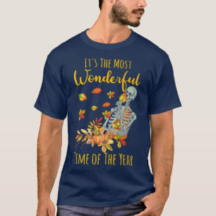 Het is de mooiste tijd van het najaar van de herfs t-shirt