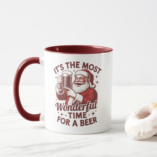 Het is de mooiste tijd voor een bierkerstman mok (Met donut)