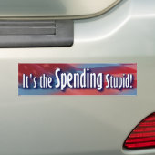 Het is de Spending Stupid. Bumpersticker (Op auto)