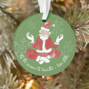 Het Is De Tijd Om Yoga Kerstman Acryl Te Ademen Ornament