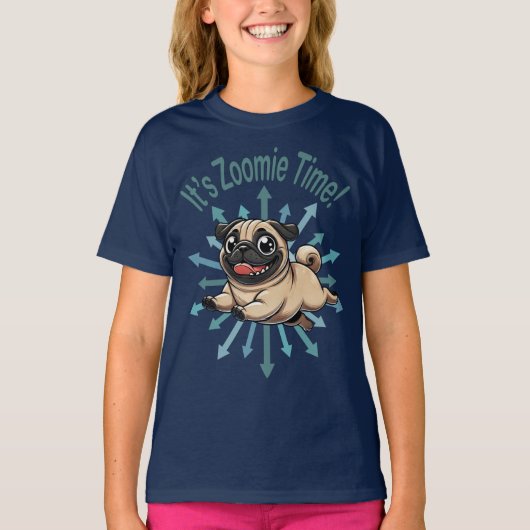 Het is de Zoomie Time Pug T-shirt (Voorkant)