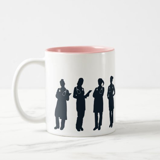 Het is dokter voor u, Miss, Mrs, Dr.- Tweekleurige Koffiemok (Links)