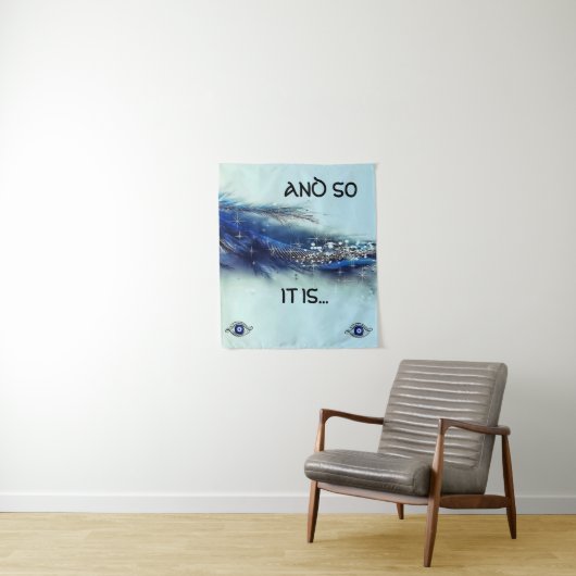 HET IS DUS WALL TAPESTRY Medium (50 x 60 inch) Wandkleed (In situ)