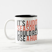 Het is een auditieseizoen en ik kan echt een knuff tweekleurige koffiemok (Links)