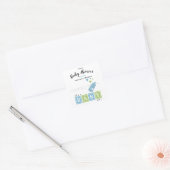 Het is een Baby shower. Vierkante Sticker (Envelop)