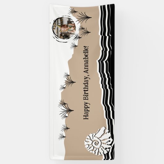 Het is een Beach Party Happy Birthday-naam Spandoek (Verticaal)