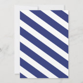 Het is een Boy Baby shower Navy Gold Stripe Invite Kaart (Achterkant)