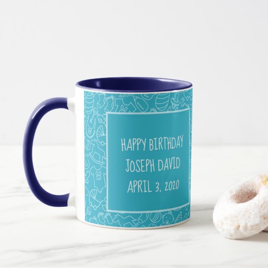 Het is een Boy Blue Baby shower gepersonaliseerd Mok (Met donut)