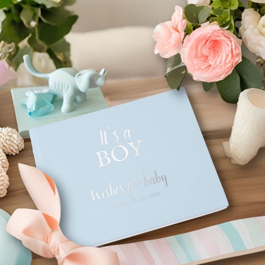 Het is een Boy Blue Baby shower Silver Foil Gastenboek