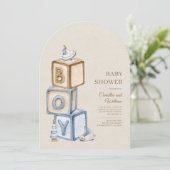 Het is een Boy Blue Boho Blocks Baby shower Arch Kaart (Staand voorkant)