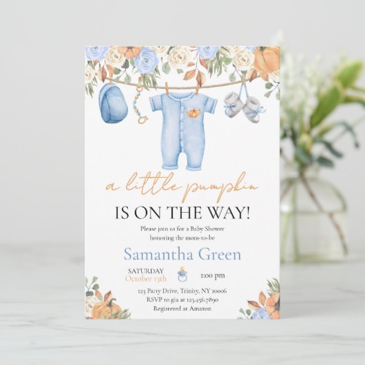 Het is een Boy Herfst Clothes Little Pumpkin Baby  Kaart (Staand voorkant)