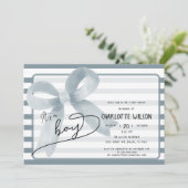 Het is een Boy Schattige Dusty Blue Bow Stripes Ba Kaart (Staand voorkant)