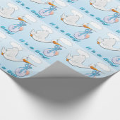 Het is een Boy Stork Baby shower inpakpapier (Hoek)
