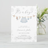 Het is een Boy Winter Baby shower Invitation Kaart (Staand voorkant)