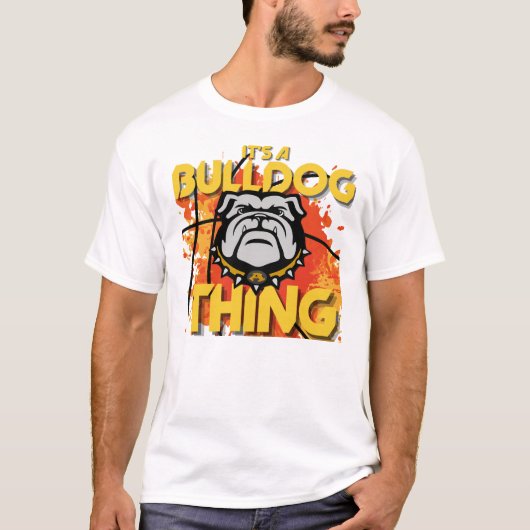 Het is een Bulldog Thing Basketball T-shirt (Voorkant)