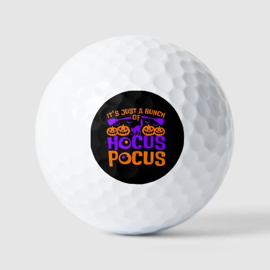 Het is een bundel Hocus Pocus Halloween Golfballen (Voorkant)