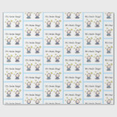 Het is een cadeauomslag van twee jongens, baby sho cadeaupapier (Vlak)