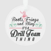Het is een drilteam ding ornament (achterkant)