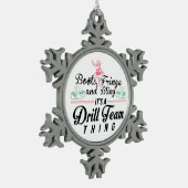 Het is een drilteam ding tin sneeuwvlok ornament (Links)
