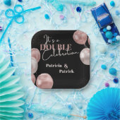 Het is een dubbele viering gezamenlijke verjaardag papieren bordje (Feest)