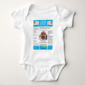 Het is een eendelige bodysuit van Boy BABY (Voorkant)