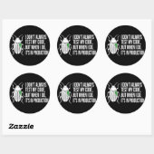 Het is een functie Grappig programmeursshirt - Nie Ronde Sticker (Vel)