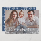 Het is een geweldige kerstfotokaart voor het leven feestdagenkaart (Voorkant / Achterkant)