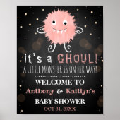 Het is een Ghoul. Little Monster Halloween Baby sh Poster (Voorkant)