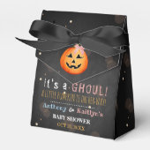 Het is een Ghoul. Little Pumpkin Halloween Baby sh Bedankdoosjes (Voorkant Zijde)