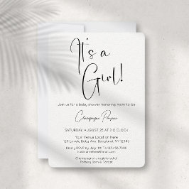 Het is een Girl Modern Script Baby shower Invitati Kaart