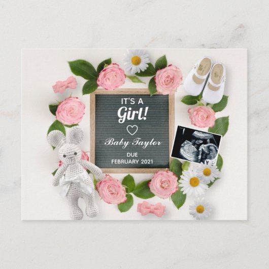 Het is een 'Girl Pink Floral Pregnancy'-aankondigi Briefkaart (Voorkant)