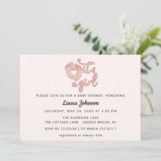 Het is een Girl Script New Baby Roos Feet Heart Bl Kaart (Staand voorkant)