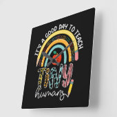 Het is een goede dag om kleine mensen te leren ken vierkante klok (Hoek)