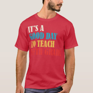 Het is een goede dag om les te geven in de vijfde t-shirt