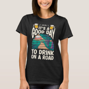 Het is een goede dag om te Drinken op de Drink van T-shirt