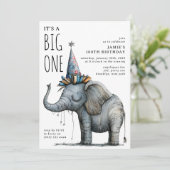 Het is een grote' grappige grillige olifant verjaa kaart (Staand voorkant)