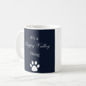 Het is een Happy Valley Thing Mok (Voorkant links)