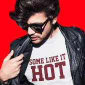 HET IS EEN HEET T-SHIRT UIT DE JAREN TACHTIG