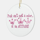 Het is een houding keramisch ornament (Links)