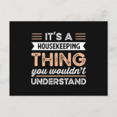 Het is een 'Housekeeping Thing Funny Sanking Gift' Briefkaart (Voorkant)