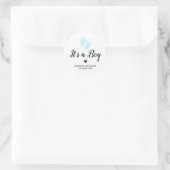 Het is een jongen baby shower sticker (Tas)