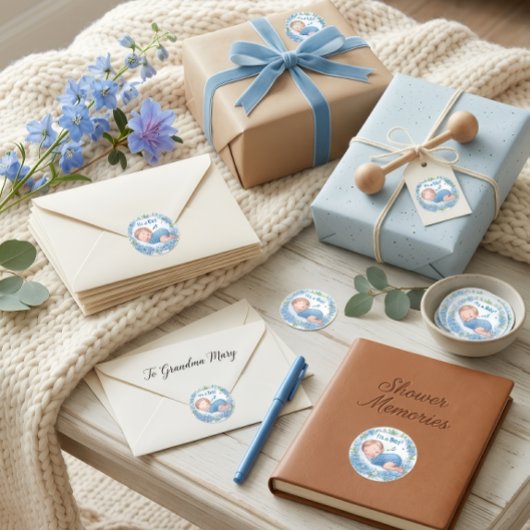 Het is een Jongen Baby Shower Sticker