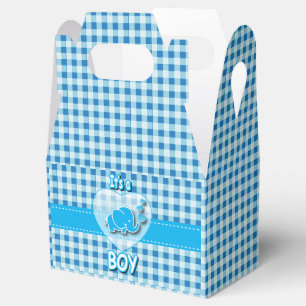 Het is een jongen, blauw en wit geruit met baby ol bedankdoosjes