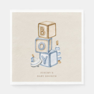 Het is een jongen blauwe boho houten blokken en sp servet