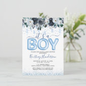 Het is een Jongen Blue Floral Baby shower uitnodig Kaart (Staand voorkant)