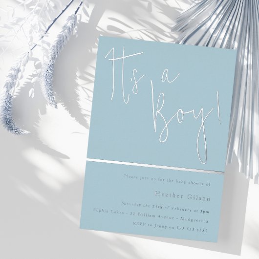 Het is een jongen! Dusty Blue & Silver Baby shower Folie Uitnodiging