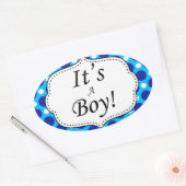 Het is een jongen polka dot mijlpaal ovale sticker (Envelop)