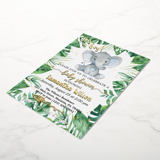 Het is een Jongen Safari Elephant Baby shower Echt Folie Uitnodiging (Gedraaid)